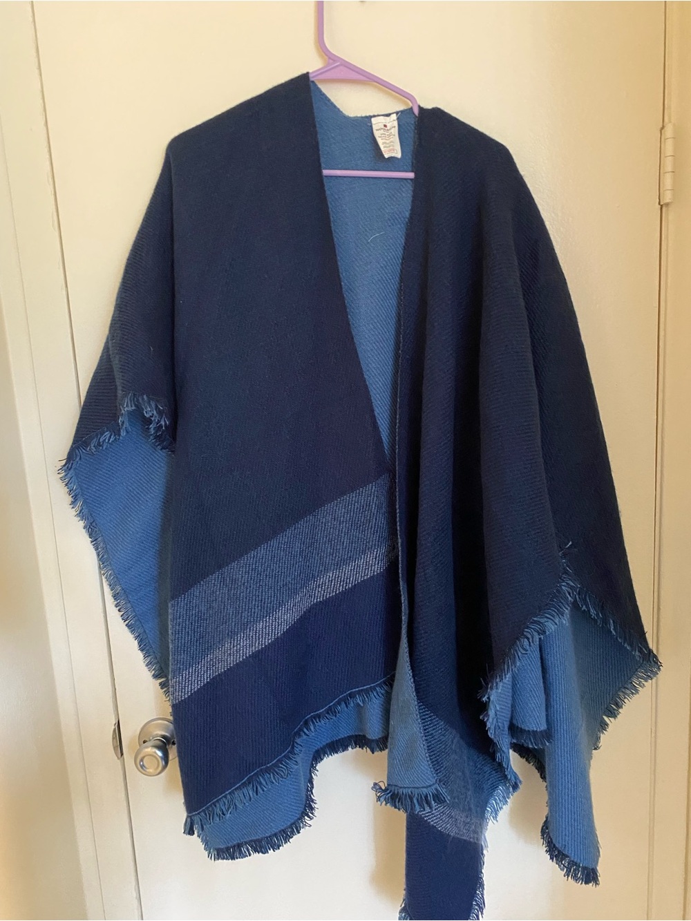 Woolrich Reversible Poncho Cape Shawl One Size, Houndstooth Plaid, Blue